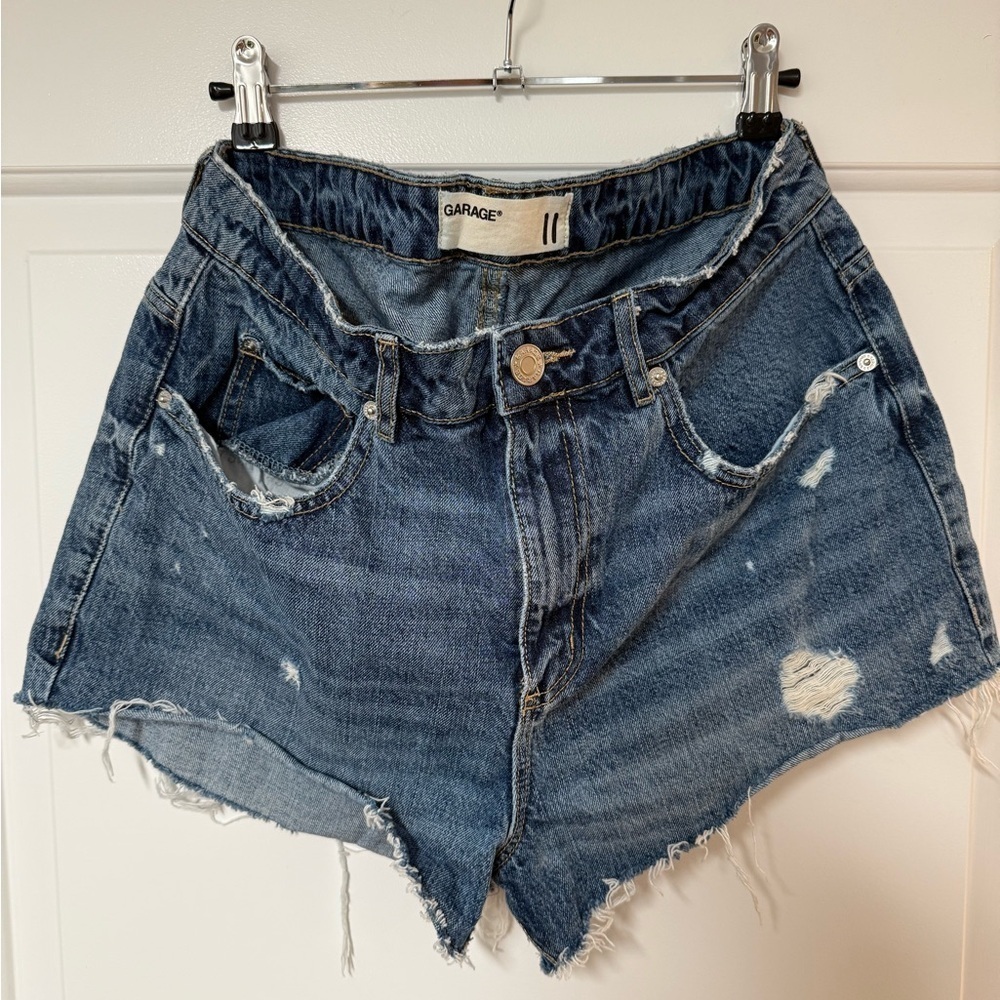 Garage Denim Women’s Festival Short Med Blue Denim Size 11 Distressed